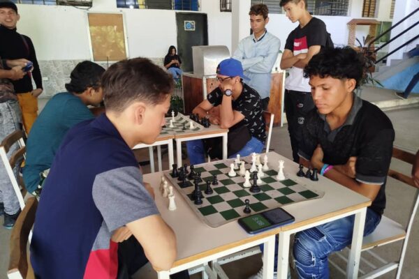 Gran Toma Deportiva Universitaria en Ingeniería en Sistemas