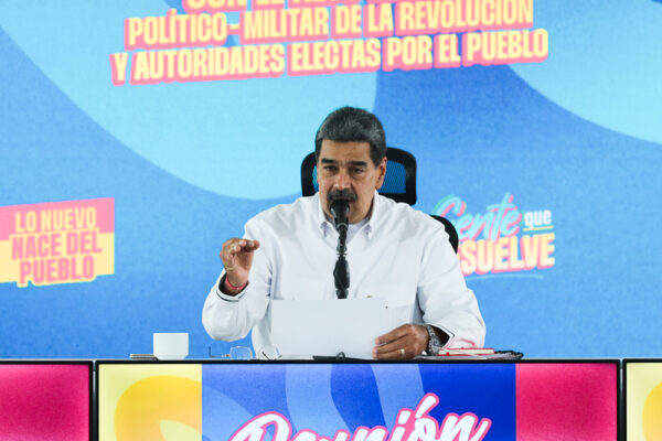 Presidente Nicolás Maduro lideró reunión de trabajo con alto mando militar y autoridades gubernamentales