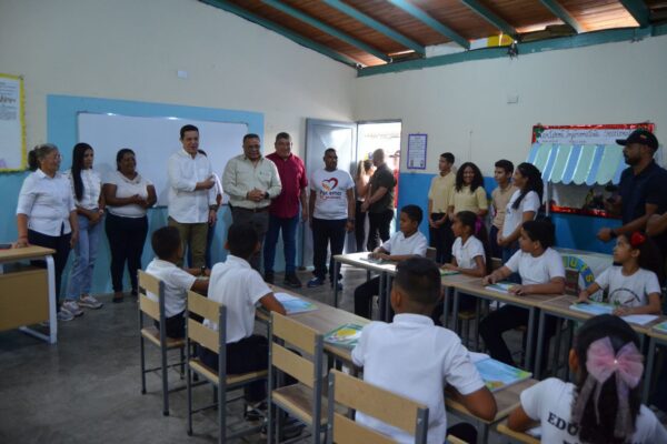 Guárico recibe renovado Centro Educativo Federico Brito Figueroa