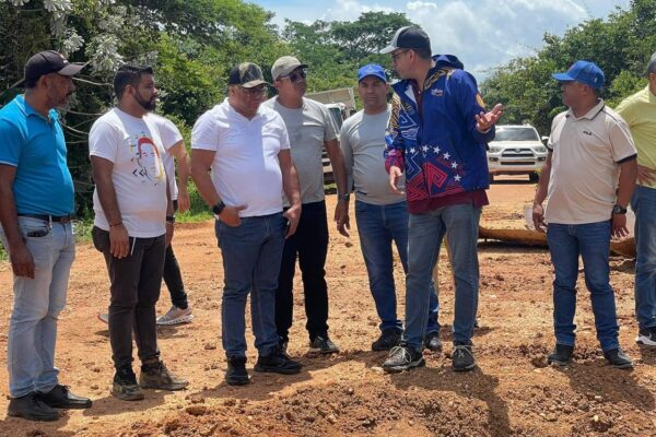 Gobierno de Guárico trabaja en la recuperación de la infraestructura vial en la parroquia Espino