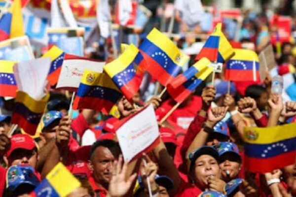 Pueblo venezolano marcha a favor de la libertad de niños y niñas secuestrados en EE. UU.