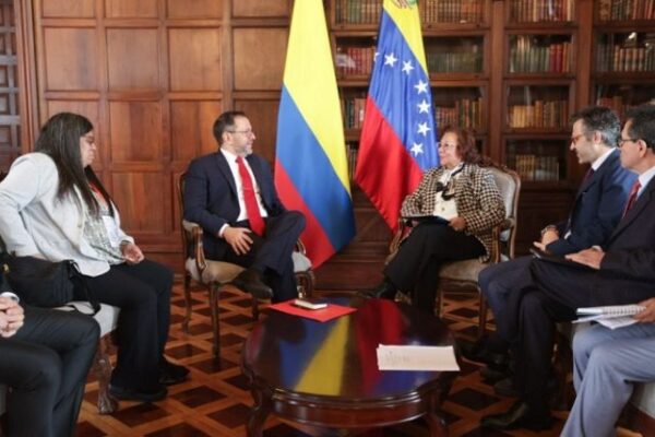 Venezuela y Colombia potencian avances de Zona Económica Binacional