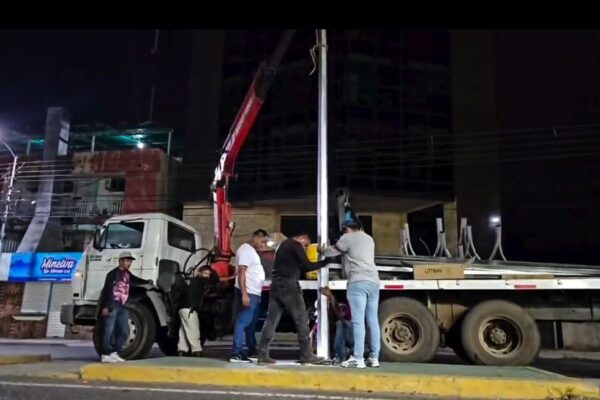 Plan de electrificación en marcha para las avenidas del municipio Roscío