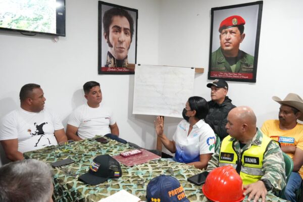 Gobernador Donald Donaire desmiente evacuación masiva en Guayabal y coordina atención permanente