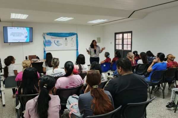 La prevención es la clave: Programa de Salud Visual brindó taller de fortalecimiento para la Red Comunal
