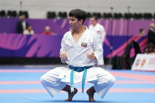 Karate escolar venezolano viaja a Colombia para CAC Córdoba 2025