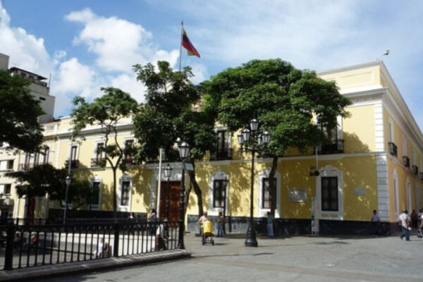 Venezuela respalda condena de Rusia a bombardeos de EE.UU. en el Caribe