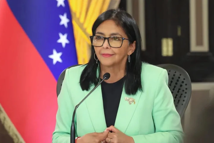 Jefa de Estado anuncia para 2027 cuatro incrementos del ingreso integral para los trabajadores