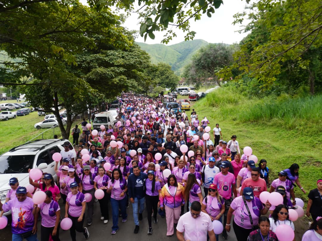 Unerg conmemoró con gran caminata el Mes Rosa