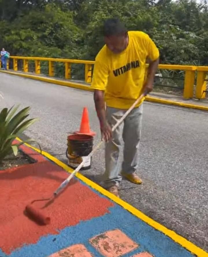 Plan +7×7 ejecuta jornadas intensivas de mantenimiento y embellecimiento del municipio Roscio Nieves